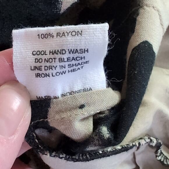 🪄 Spell Lolita Storm Chaser Fringe Tank Size S - Picture 6 of 6